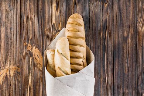 calories in baguette slice|calories in baguette 100g.